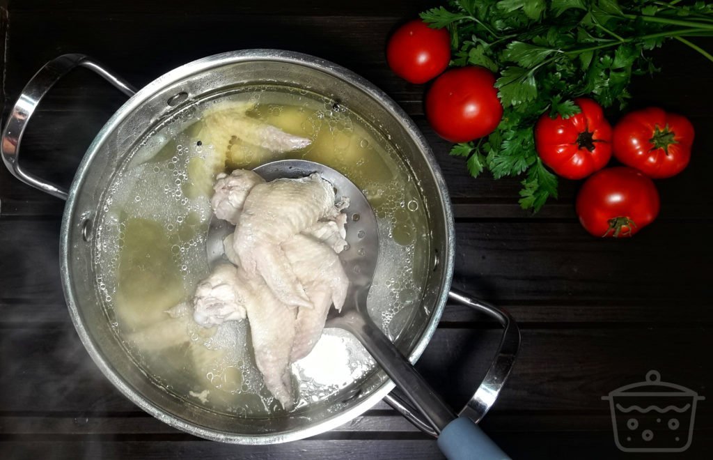 boiling chicken wings