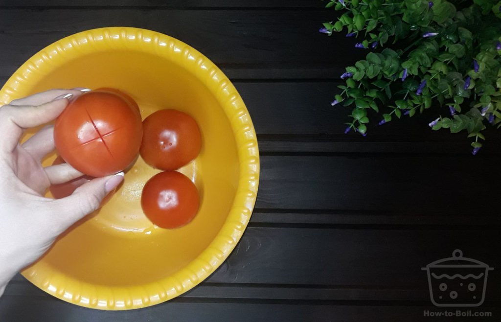 cross-shaped cuts in tomatoes