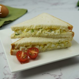 egg salad sandwich