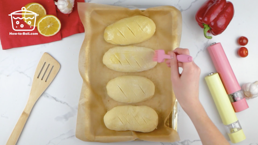 cover the dough with a thin layer of oil