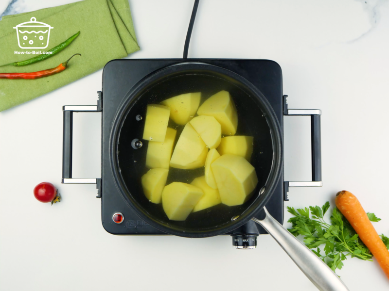 How to Boil Russet Potatoes - How-to-Boil.com